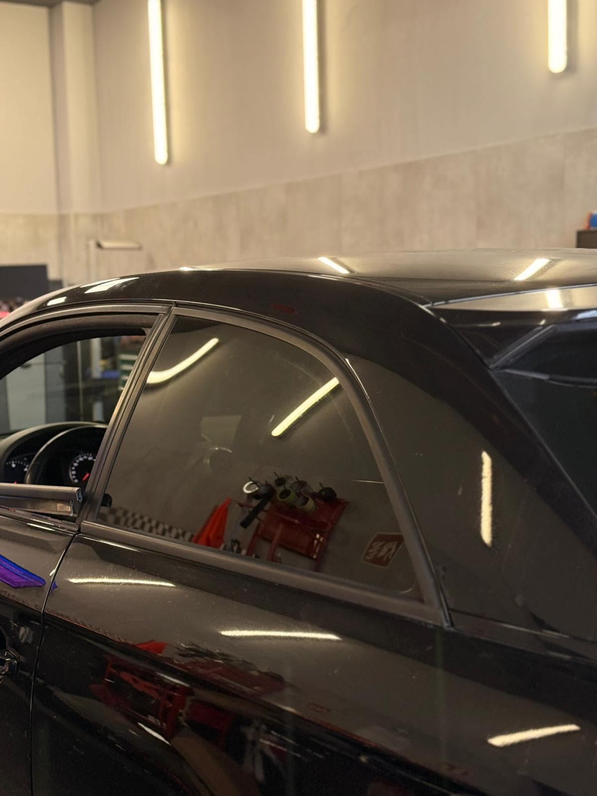 Audi A1 - Przyciemnianie w warsztacie
