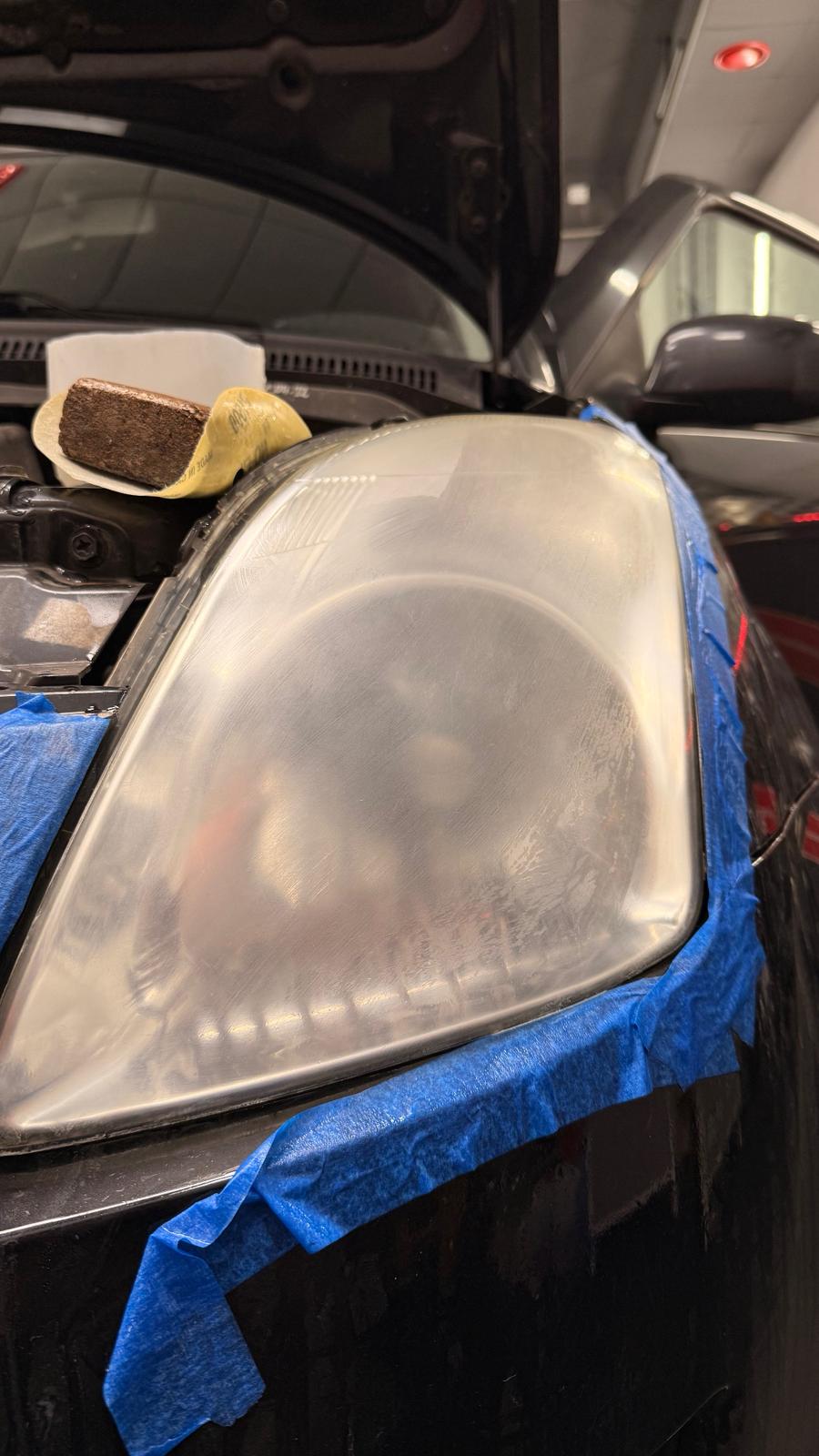 Renowacja reflektorów - Po szlifowaniu